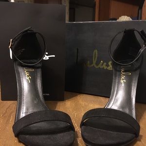 NWOT Lulus black suede ankle strap heels, size 7.5